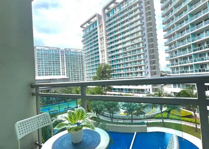Sym Staycation At Azure Manila